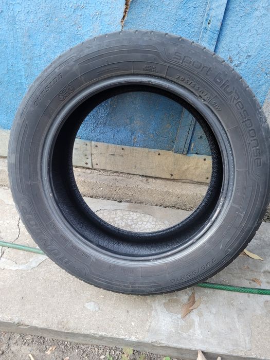 Vând anvelope vara 205/55/r16 plus jante tabla