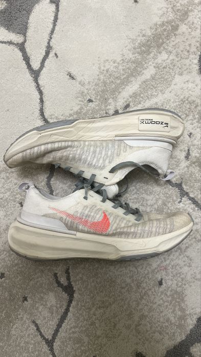 Nike invincible 3
