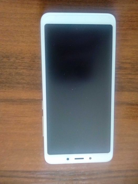 Продам смартфон редми 6А.