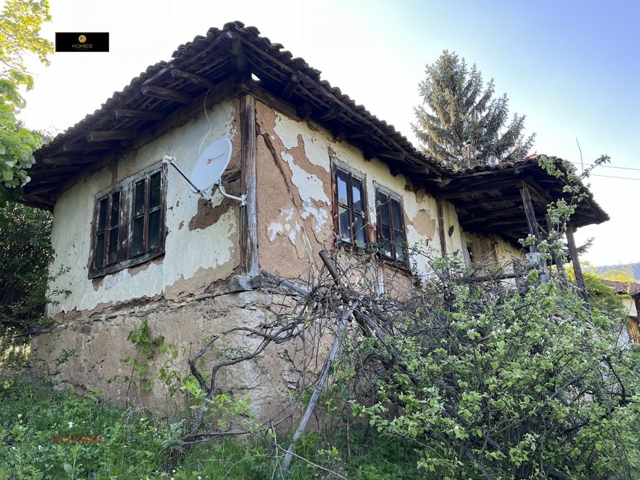 Парцел 5200 кв.м за продажба в Очуша | Овощна градина и постройки