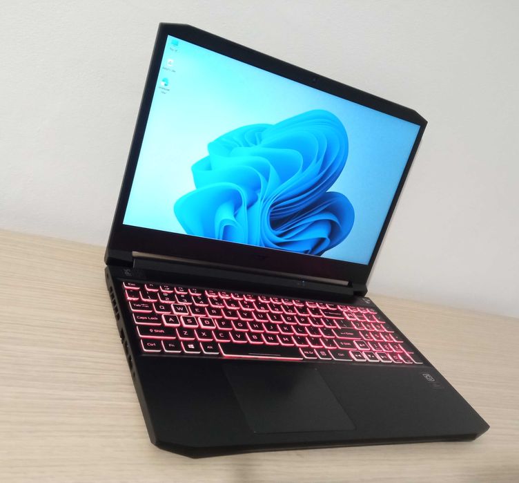 Laptop Ryzen RTX video GAMING EXTREM placa dedicata NVIDIA 16GB ram