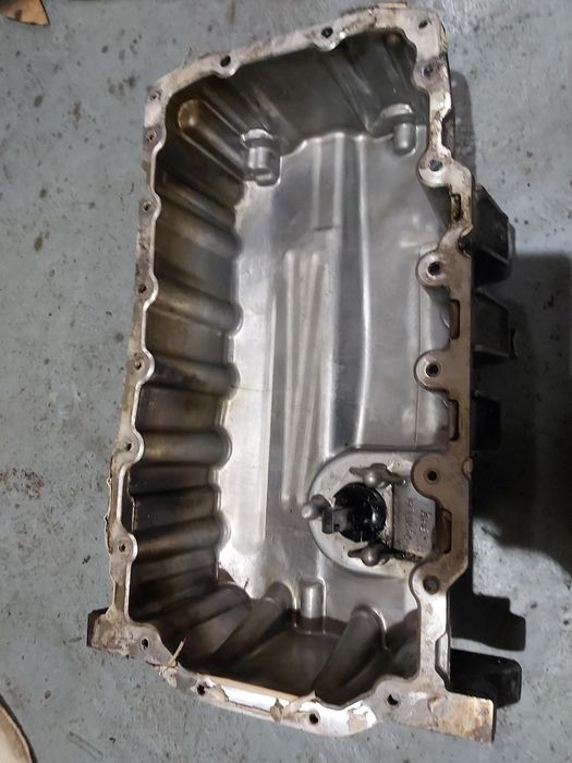 Capac culbutori / Baie ulei volkswagen passat b6/ cc 2.0 tdi CBAB E5