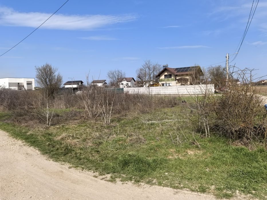 Vând teren intravilan 450mp Sabareni