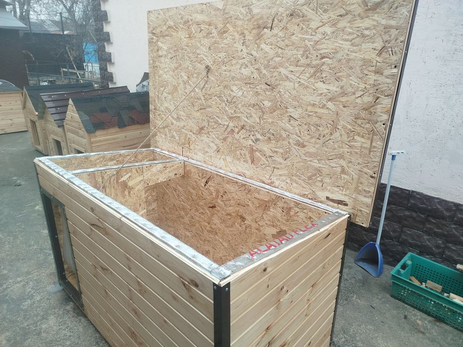 Будка для собаки с тамбуром