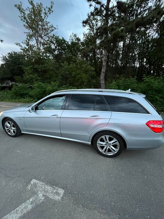 MERCEDES-BENZ E-Class 2011 — imagine 3