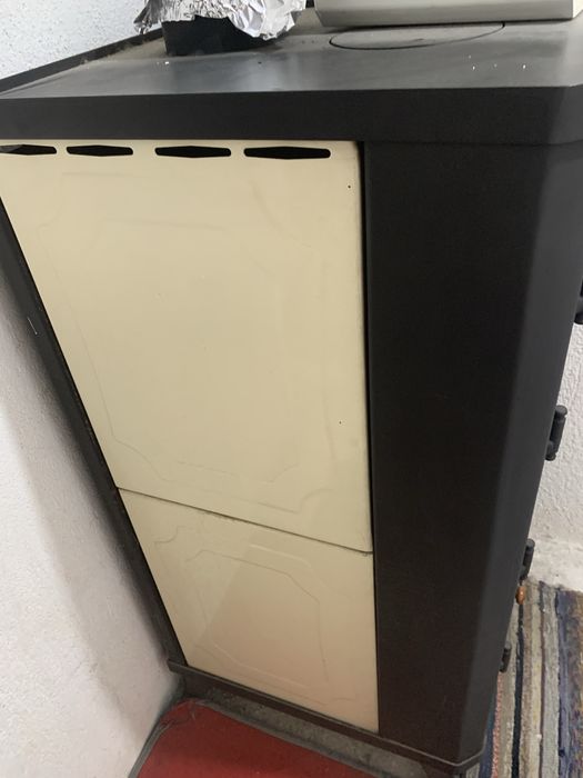 Камина на твърдо гориво, водна риза и фурна “Прити”