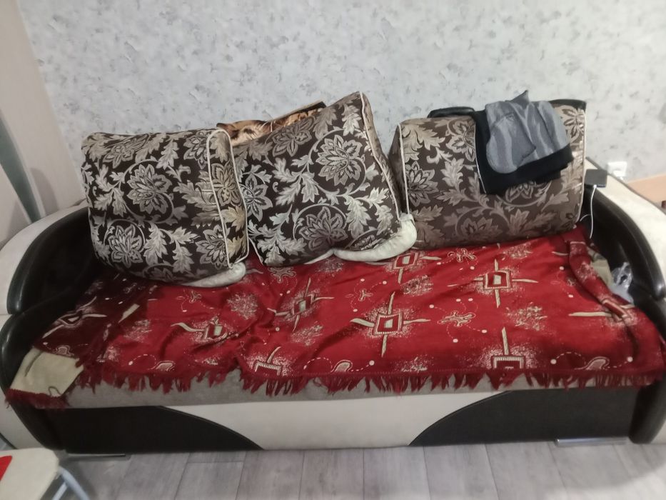 Продам тройку диваг