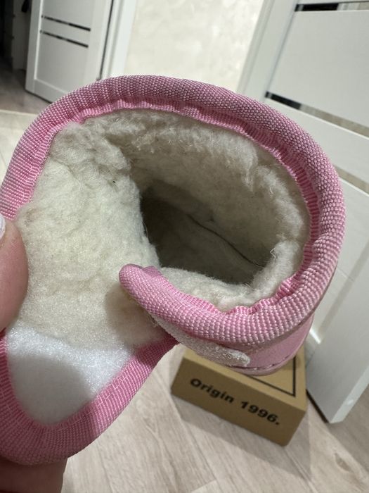 Продам угги детские