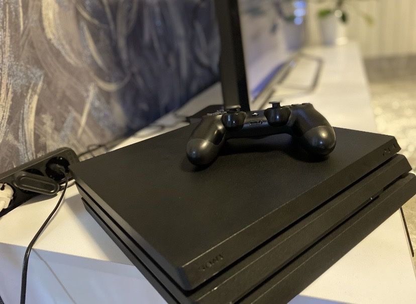Продам пс 4 про/ps 4 pro