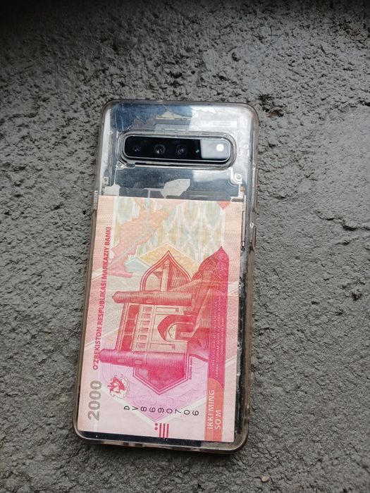 Samsung s10 sotiladi