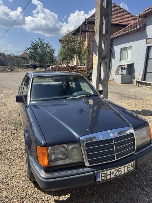 Vând Mercedes-Benz W124 300D – An 1990 – Clasic legendar / Stare bună