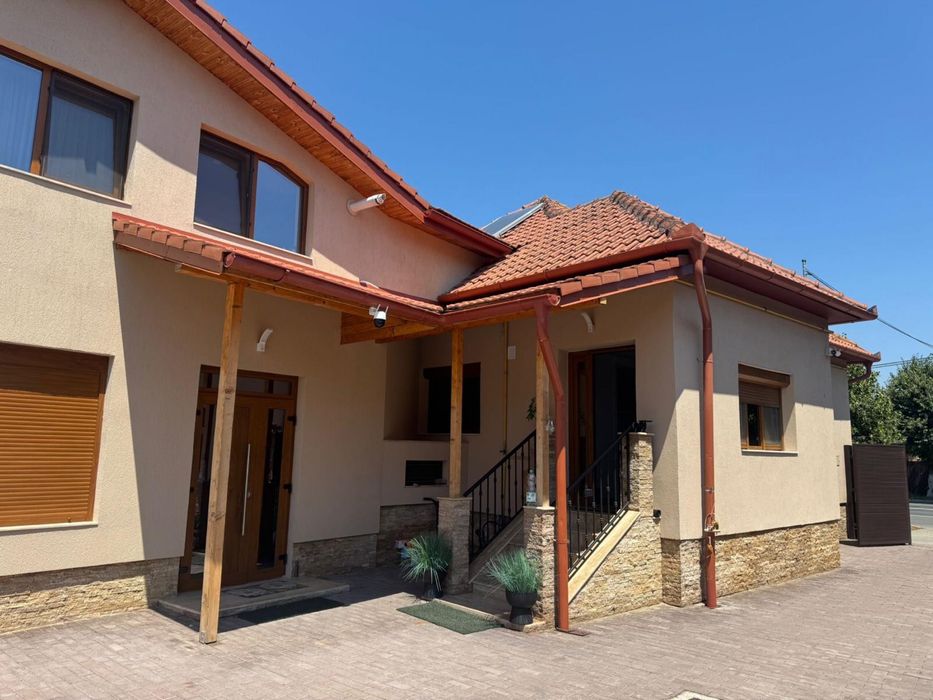 De vanzare proprietate, cu potential investitional