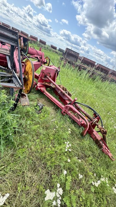 Продам прицепную Жатку Палессе