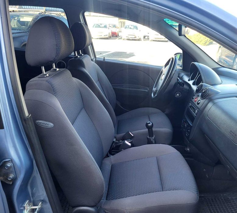 Chevrolet kalos(polo)2008  4usi/4cilindri factură garanție