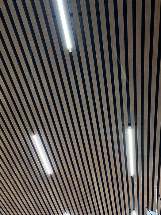 Кубообразный реечный потолок