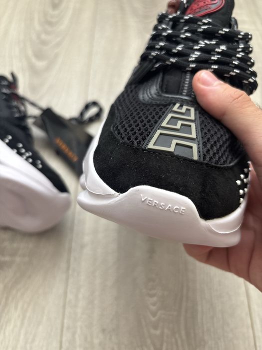 Versace Chain Reaction
