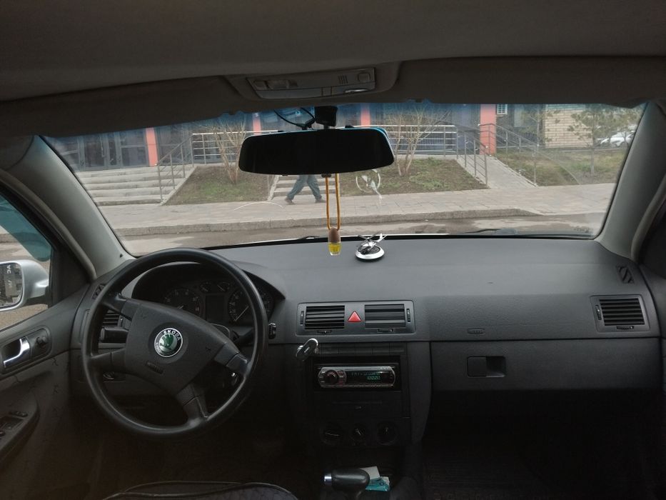 Шкода фабия 2002г