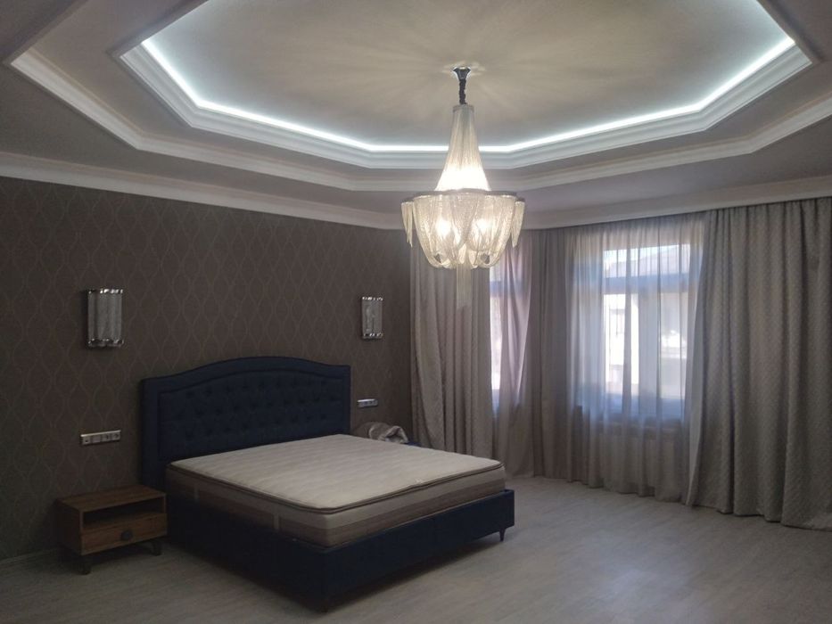 Сдам большой участок на Юнус-Абаде 10 комнат.