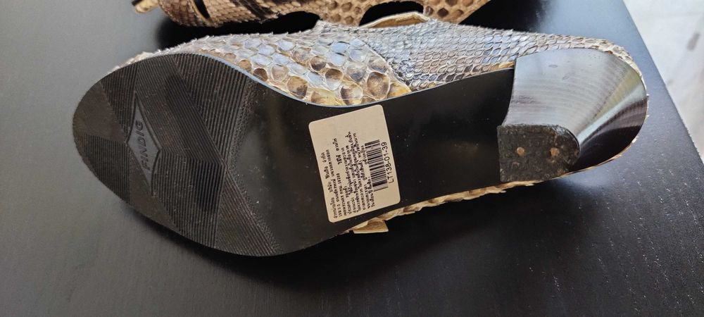 Sanda / Saboti din PIELE NATURALA ORIGINALA DE SARPE (cu solzi) nr. 39