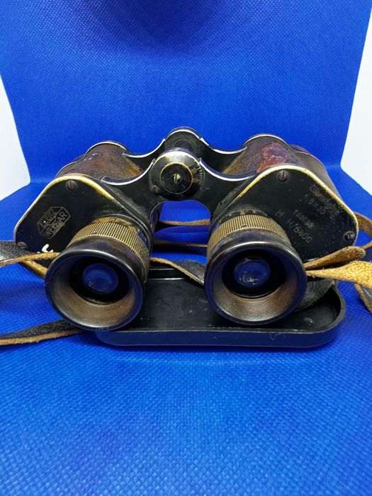 Бинокль Германия