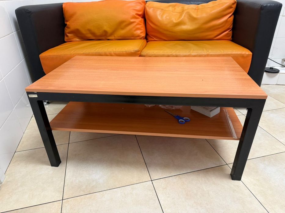 Диван с журналным столиком