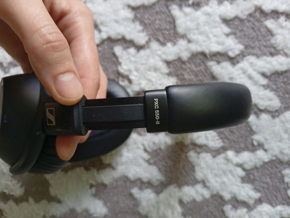 Vând căști Sennheiser PXC 550 II