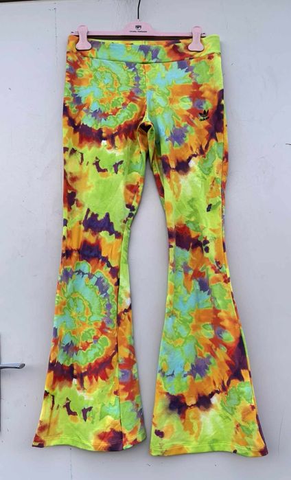 Adidas уникална дамска долница нова оригинална Л размер