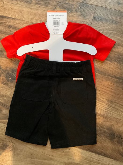 Calvin Klein комплект за момче 2 год.