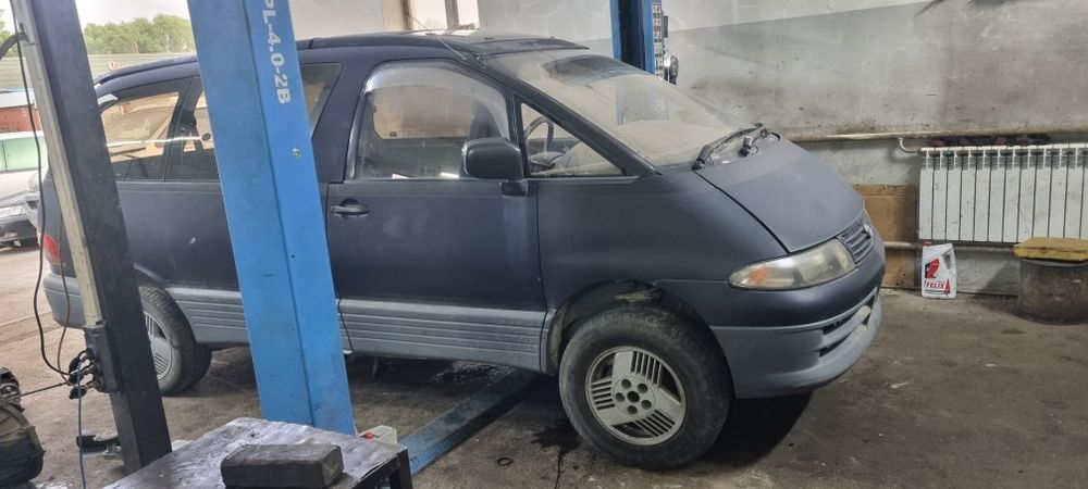 Тоёта люсида продам