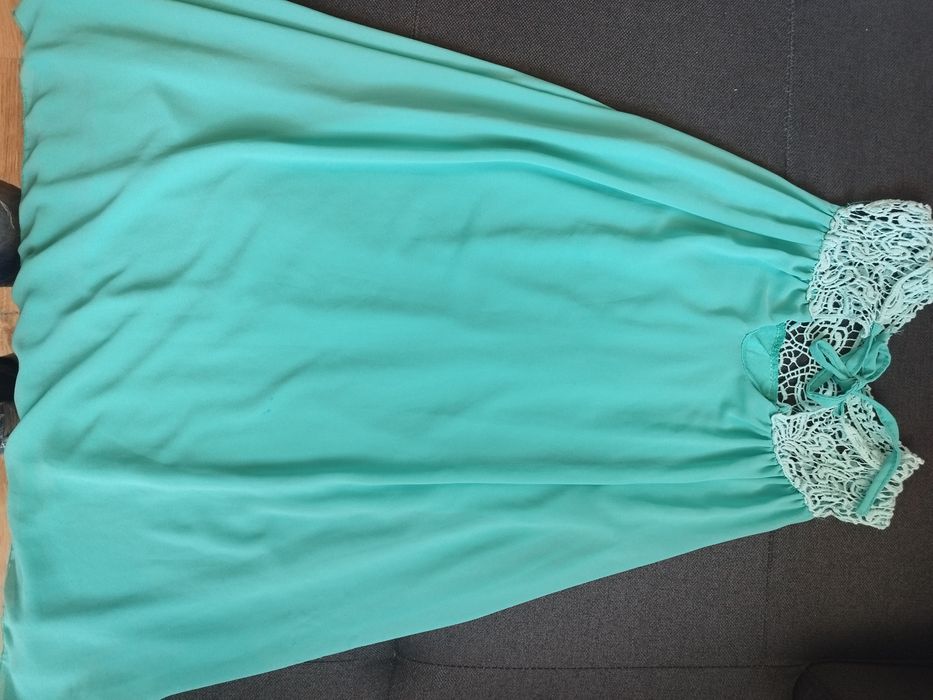 Лятна рокля в цвят мента