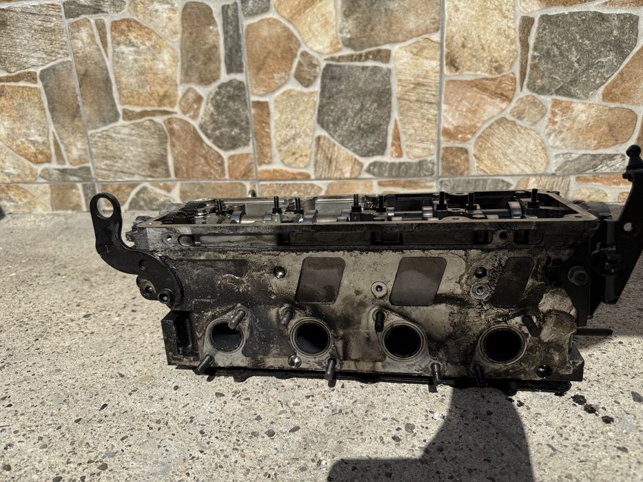 Глава за Audi Q5 и за Volkswagen + имам горен капак и долен картер