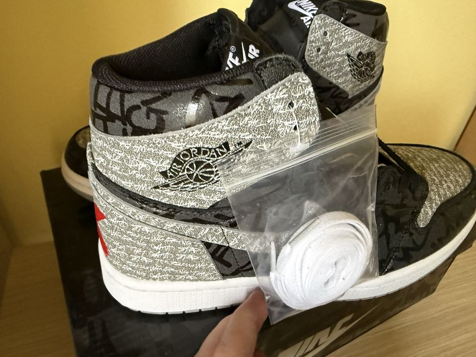 Jordan 1 Rebellionaire marimea 40