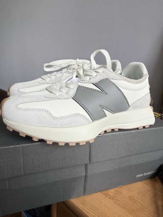 Дамски обувки New Balance 327