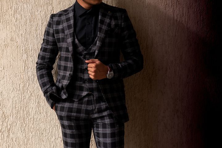 Costum negru vesta, sacou și pantaloni