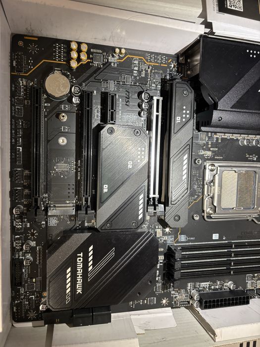 Placa de baza MSI MAG X670E TOMAHAWK WIFI Socket AM5 DDR5