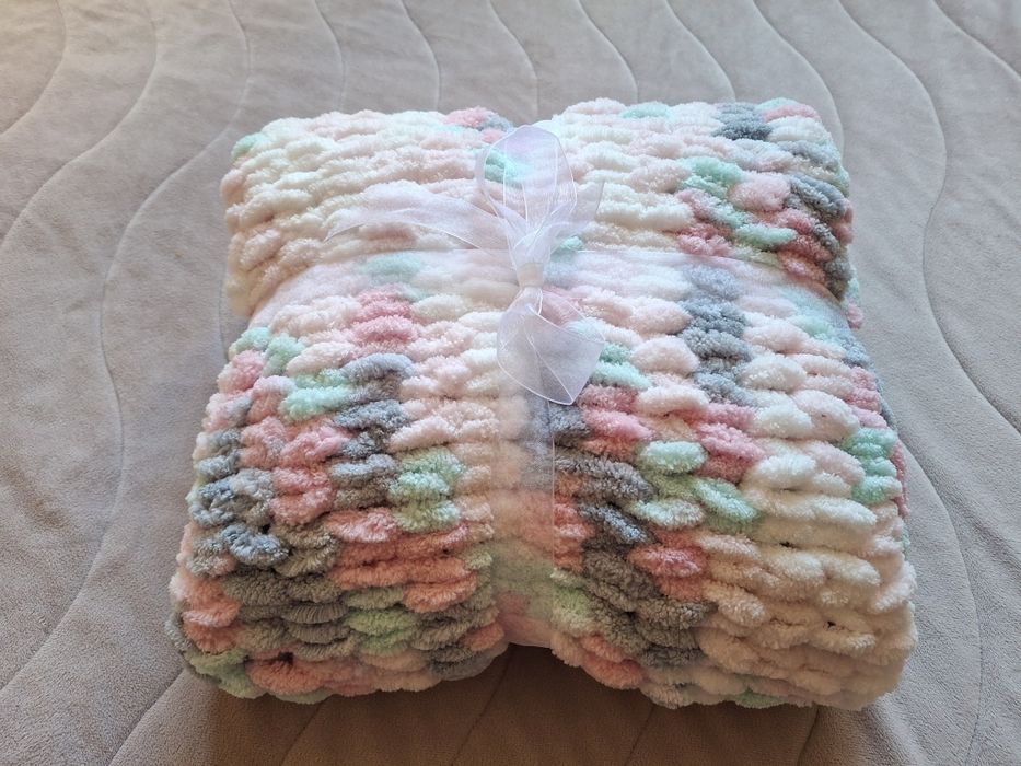 ТОТАЛНА РАЗПРОДАЖБА Ръчно плетено  бебешко одеяло