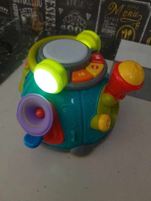 Музыкальный бизиборд развивашка