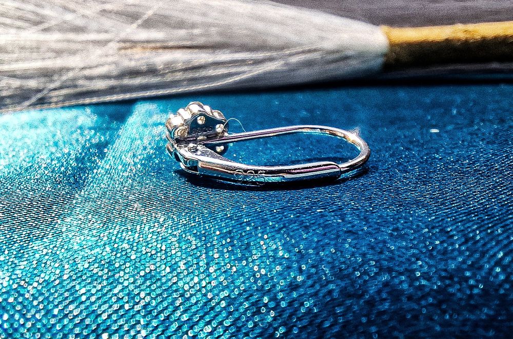 Cercei cu moissanite