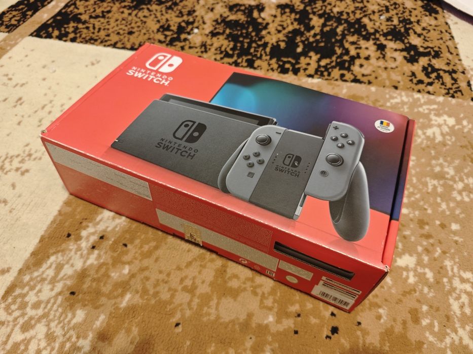 Consola Nintendo Switch + Joc Zelda BOTW