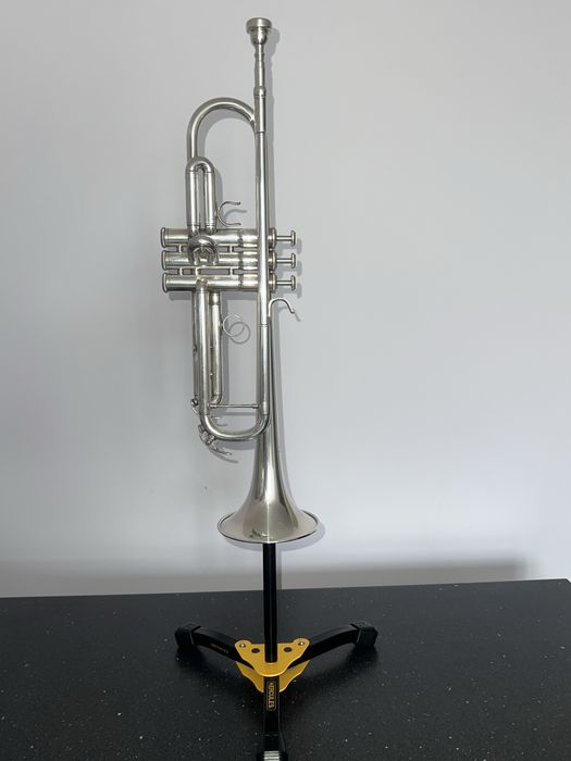 Vand trompeta Yamaha YTR-4335 GII, functionare buna ,sunet excelent!