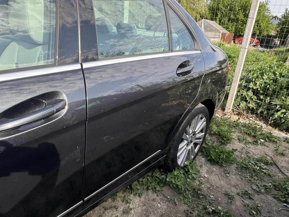 Usa usi mercedes c class w204 nonfacelift sau facelift
