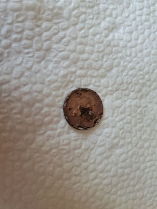 Продавам различни монети.