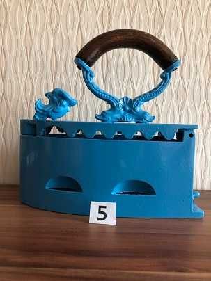 Ютии на жар! Стари антики, напълно реновирани.