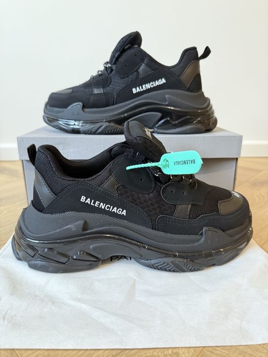 Balenciaga Triple S produs nou premium