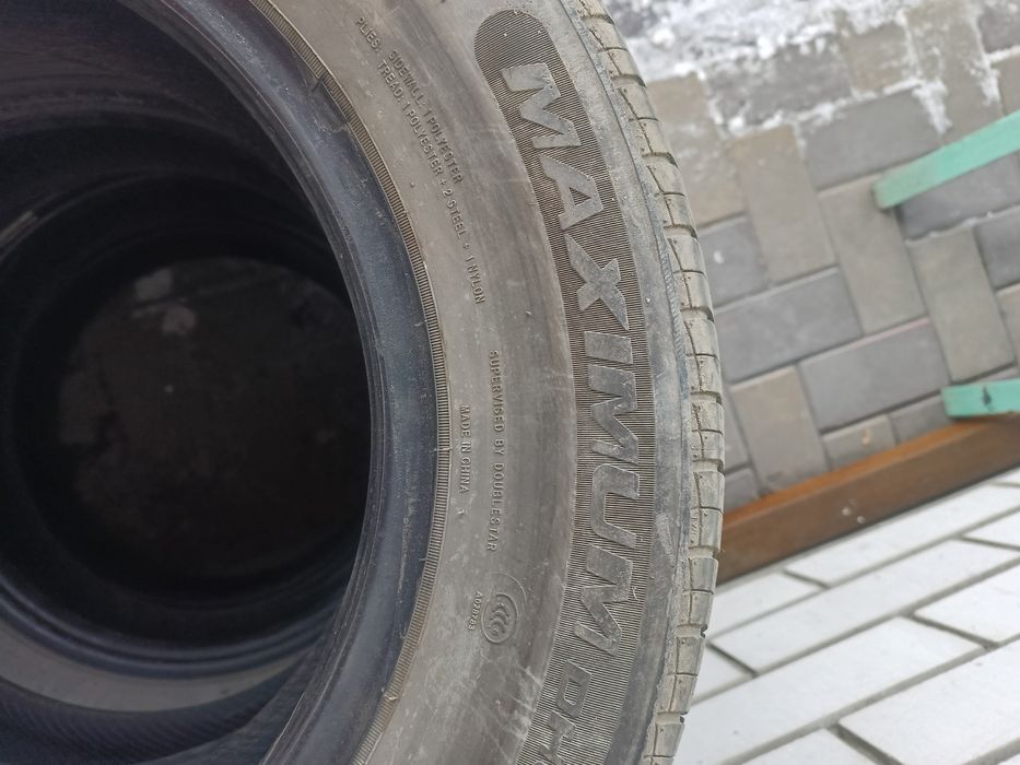 Продам комплект летних шин