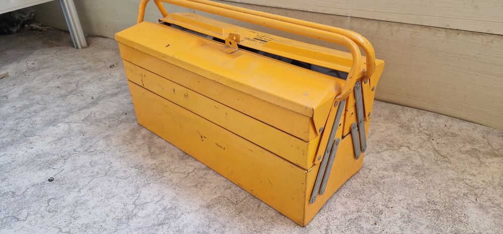 Чемодан для инструмента