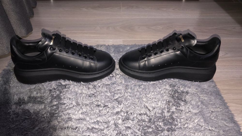Adidasi Alexander McQueen , Marime 40