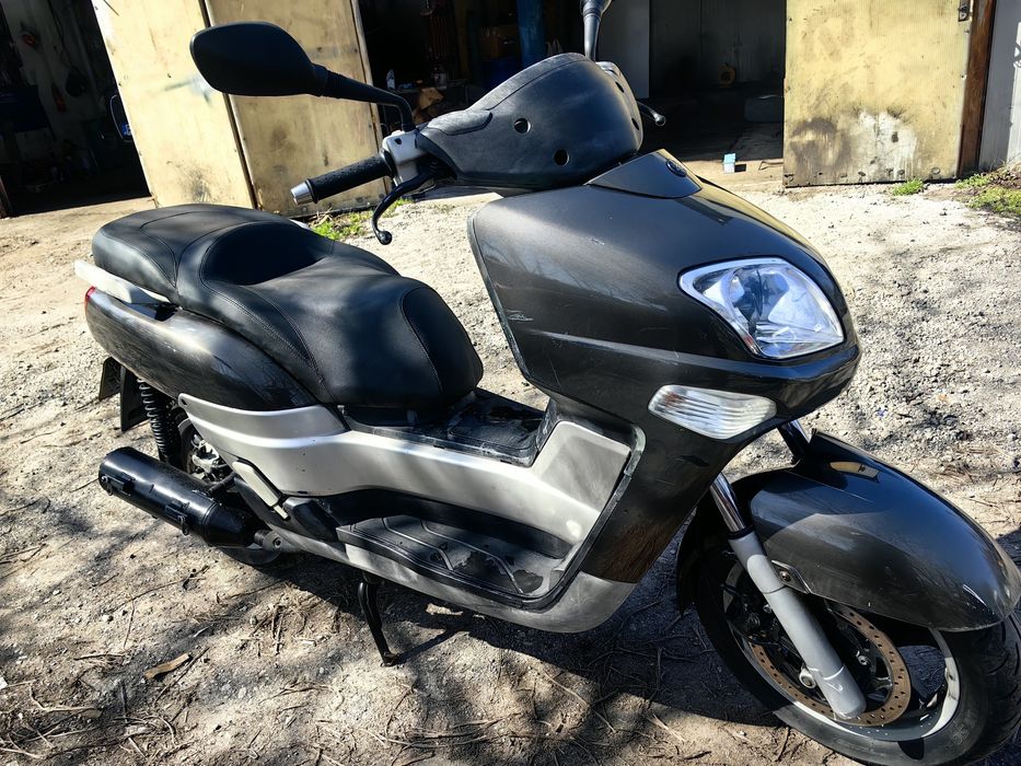 Скутер YAMAHA versity 300