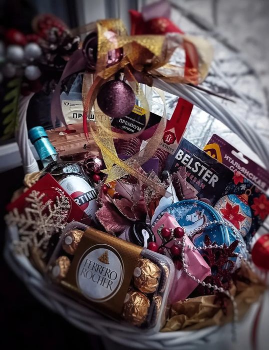 Новогодние корзины, подарки Алматы
