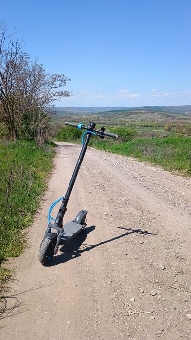 Vand sau schimb cu telefon xiaomi elite 45km range 25km h